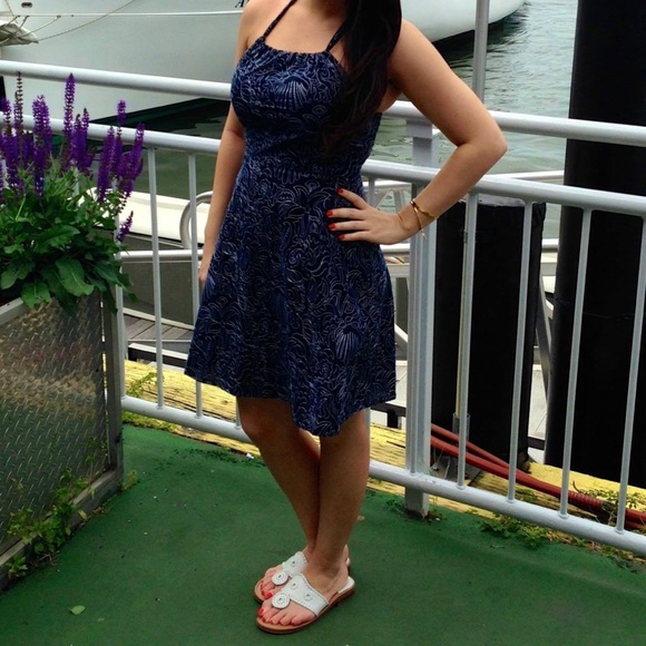 Vineyard Vines Dress - Picture 2 of 2